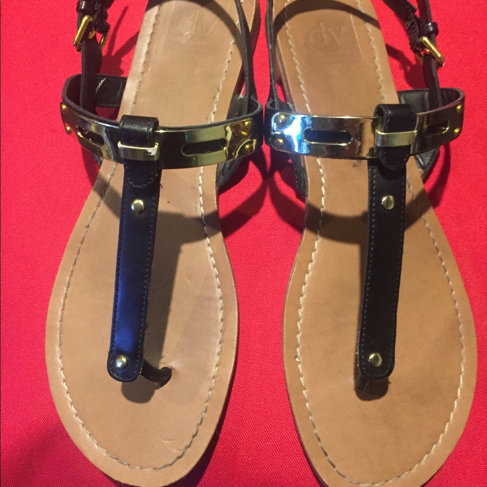 DV sandals
